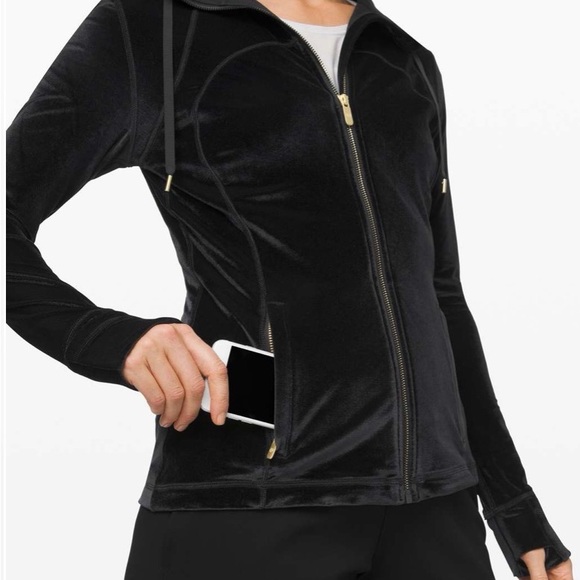 Lululemon Define Hooded Jacket *Velvet
Black 6 - Picture 3 of 9